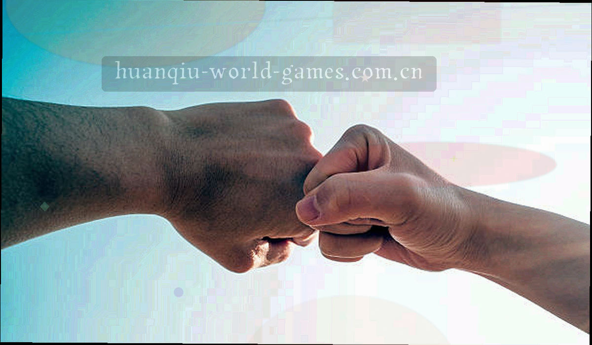 数据流线条与锁形几何构成的抽象图形，表现信息在传输环节的走向